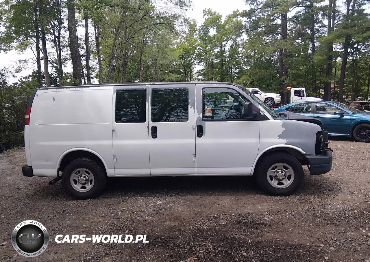2004 Chevrolet Express VIN:1GCFG15XX41176734 - 13