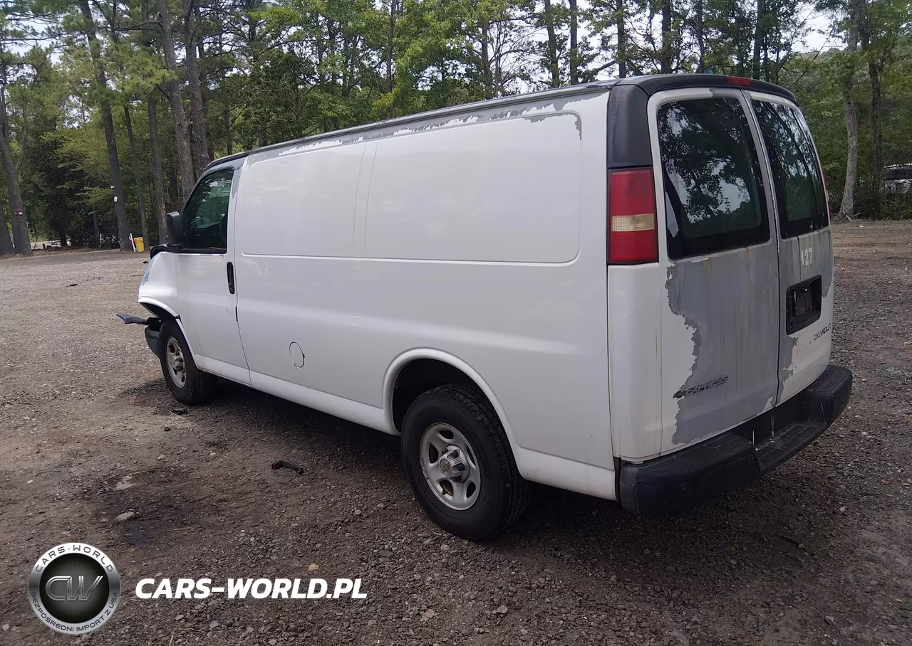 2004 Chevrolet Express VIN:1GCFG15XX41176734 - 3