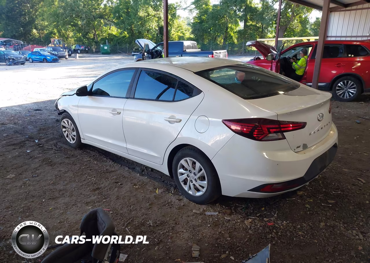 2019 Hyundai Elantra Se VIN:5NPD74LF8KH439733 - 3
