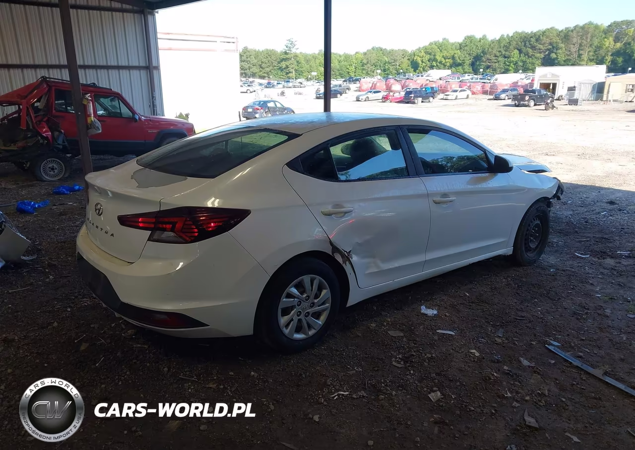 2019 Hyundai Elantra Se VIN:5NPD74LF8KH439733 - 4