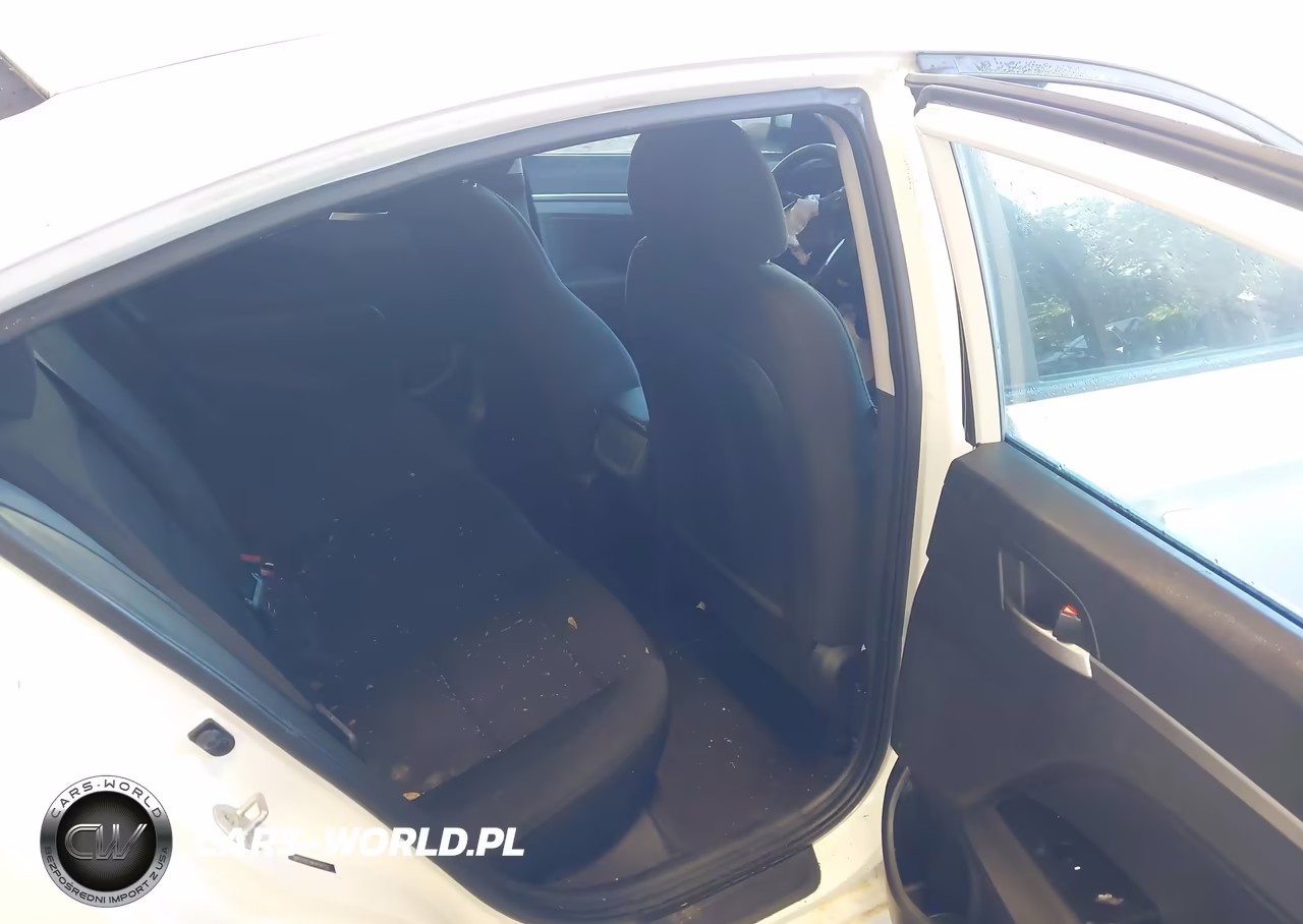 2019 Hyundai Elantra Se VIN:5NPD74LF8KH439733 - 8