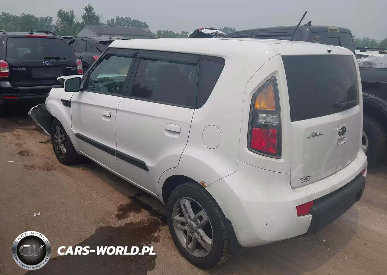 2010 Kia Soul + VIN:KNDJT2A24A7703455 - 3