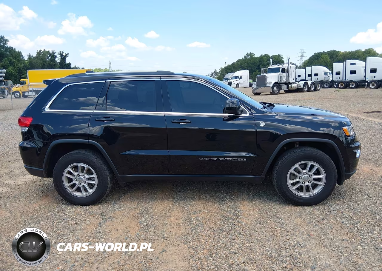 2019 Jeep Grand Cherokee Laredo E 4X4 VIN:1C4RJFAG3KC754160 - 13