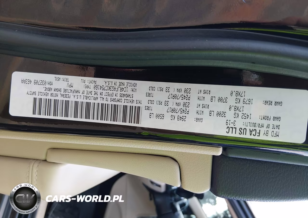 2019 Jeep Grand Cherokee Laredo E 4X4 VIN:1C4RJFAG3KC754160 - 9