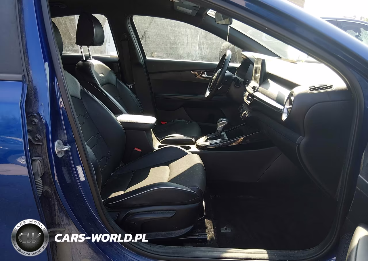2020 Kia Forte Gt-Line VIN:3KPF34AD7LE150385 - 5