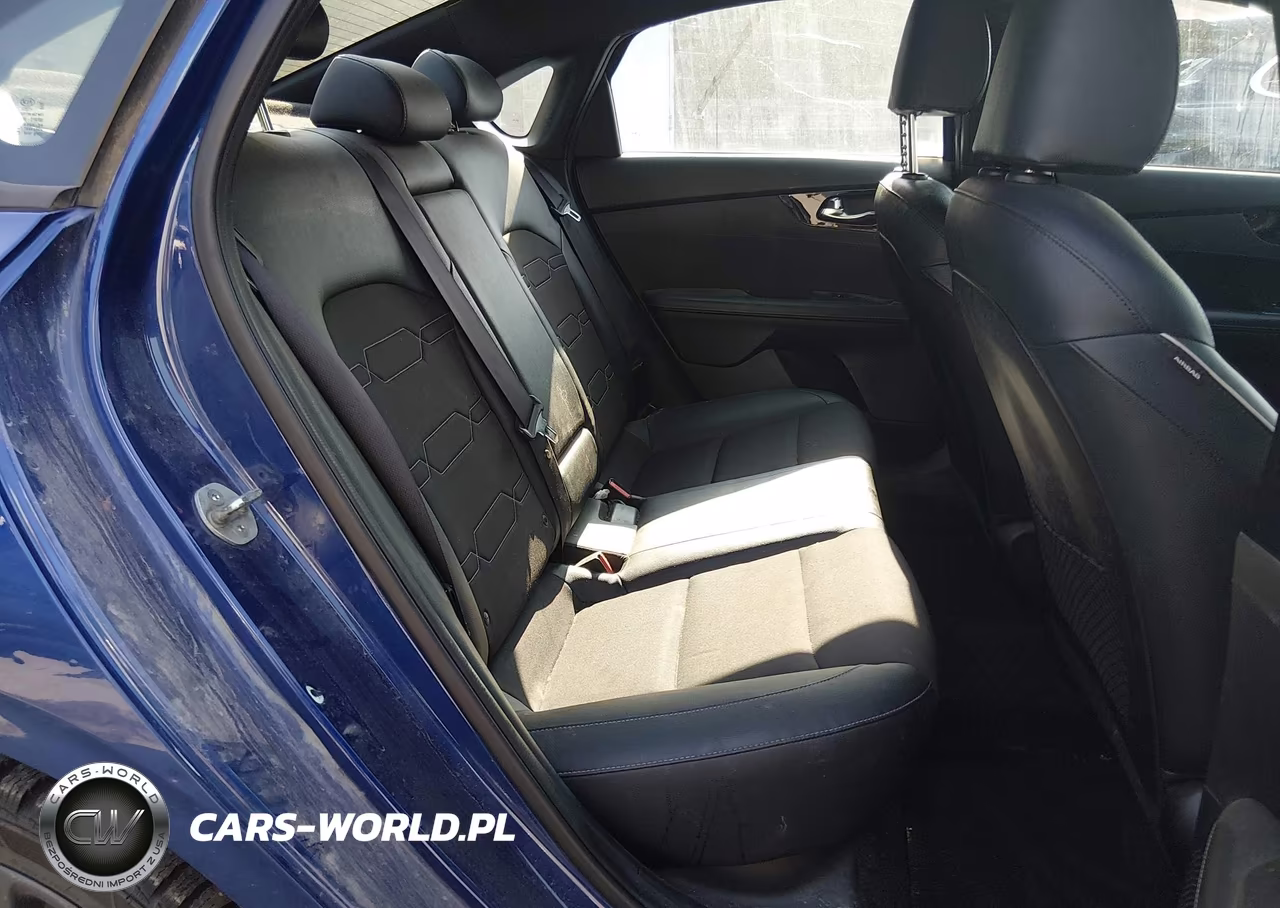 2020 Kia Forte Gt-Line VIN:3KPF34AD7LE150385 - 8
