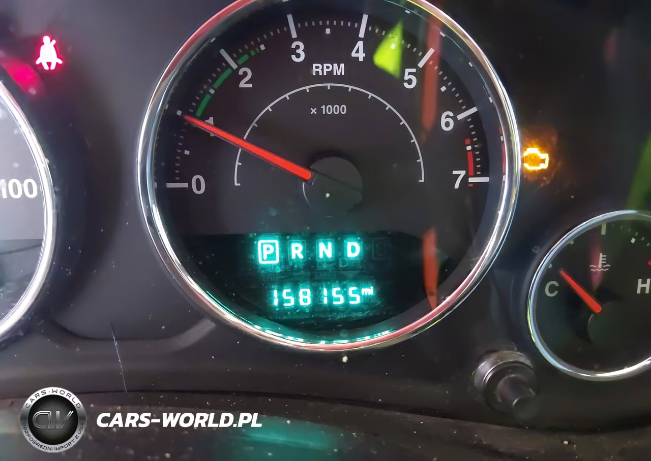 2015 Jeep Wrangler Unlimited Sport VIN:1C4BJWDG4FL687670 - 15