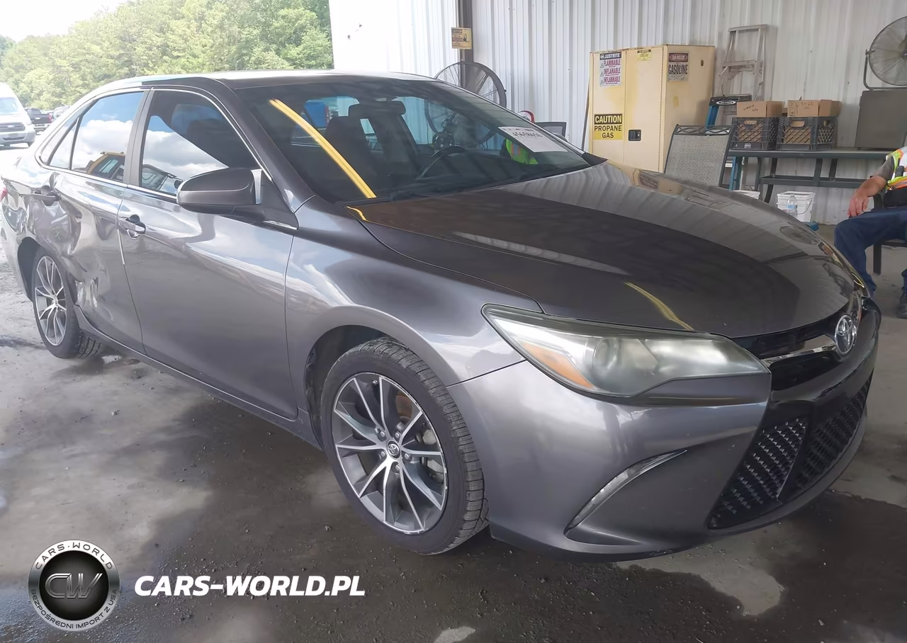2016 Toyota Camry Xse – zdjęcie 1 z 17