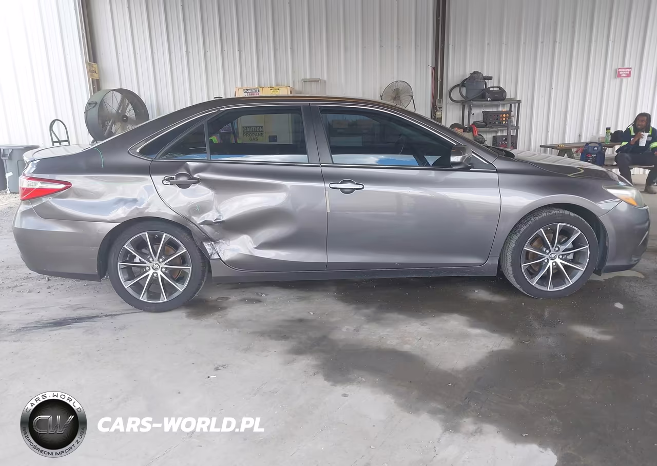 2016 Toyota Camry Xse VIN:4T1BF1FK9GU516264 - 13