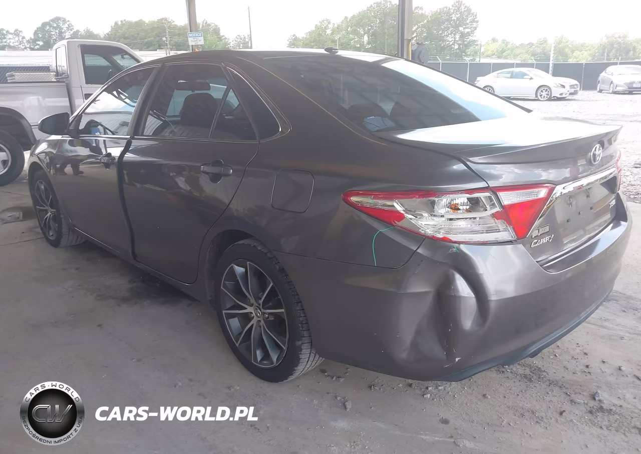 2016 Toyota Camry Xse VIN:4T1BF1FK9GU516264 - 3