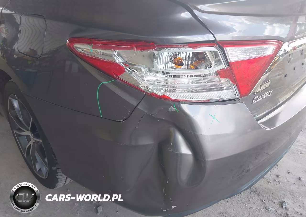 2016 Toyota Camry Xse VIN:4T1BF1FK9GU516264 - 6