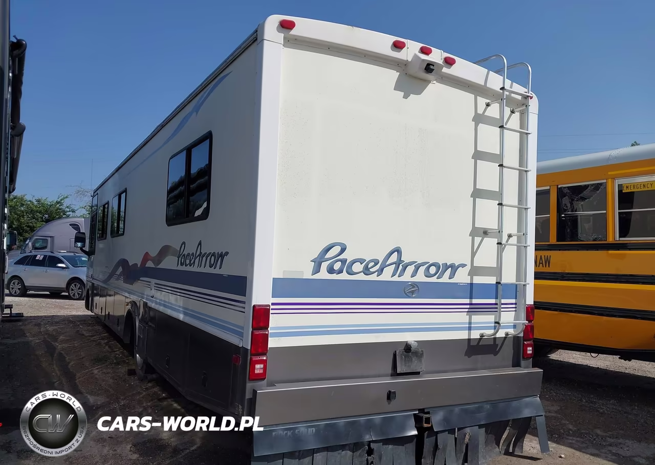 1998 Chevrolet P30 VIN:1GBLP37JXW3308555 - 3