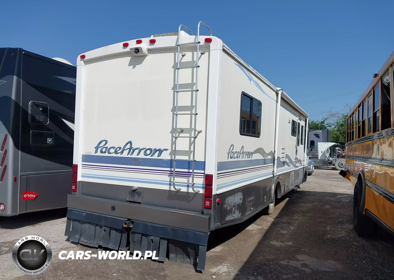 1998 Chevrolet P30 VIN:1GBLP37JXW3308555 - 4