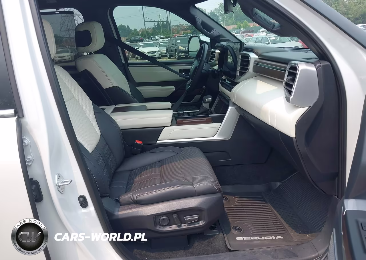 2023 Toyota Sequoia Capstone VIN:7SVAAABA9PX018761 - 5