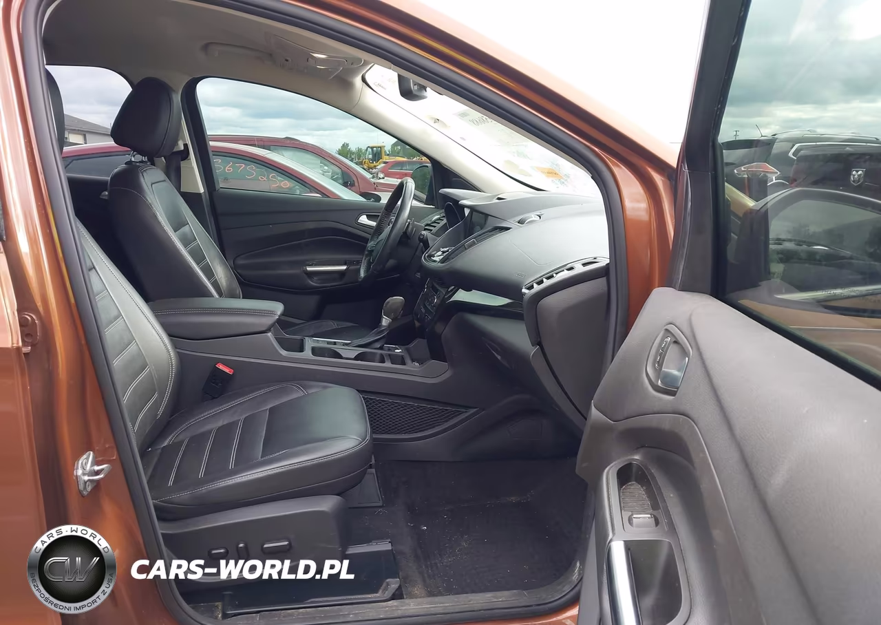 2017 Ford Escape Titanium VIN:1FMCU0JD4HUE33260 - 5