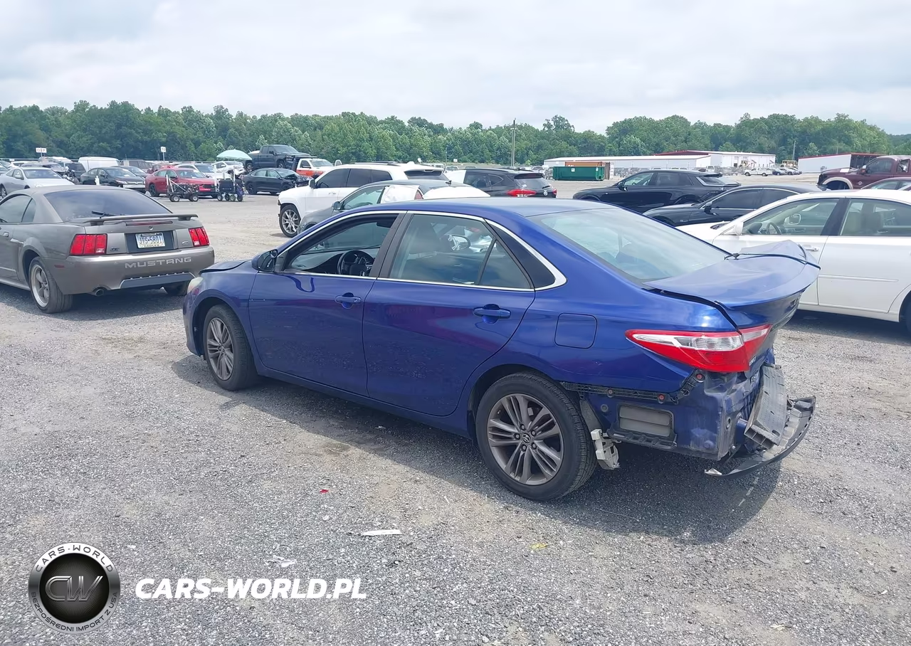 2016 Toyota Camry Se VIN:4T1BF1FK2GU544486 - 3