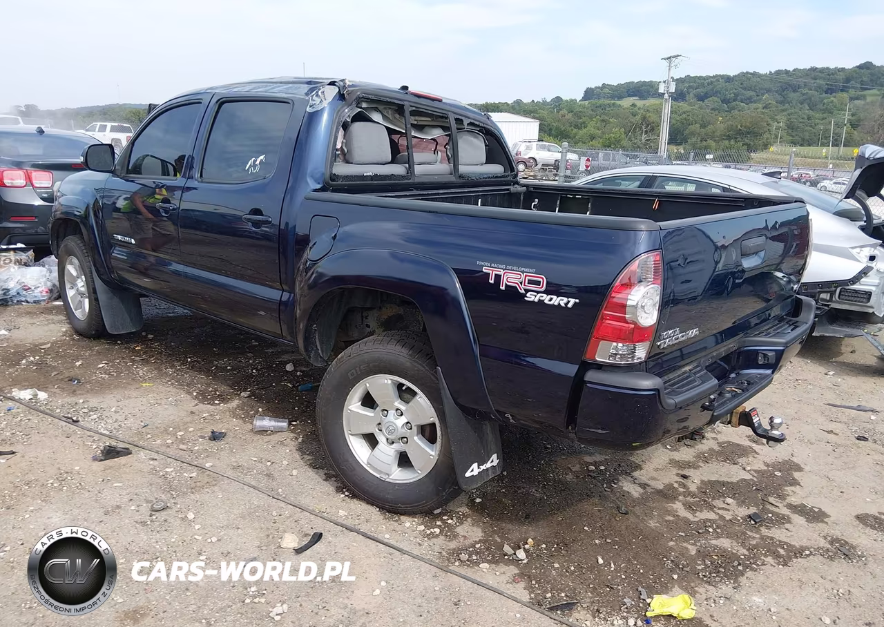 2012 Toyota Tacoma Base V6 VIN:3TMLU4EN2CM082375 - 3
