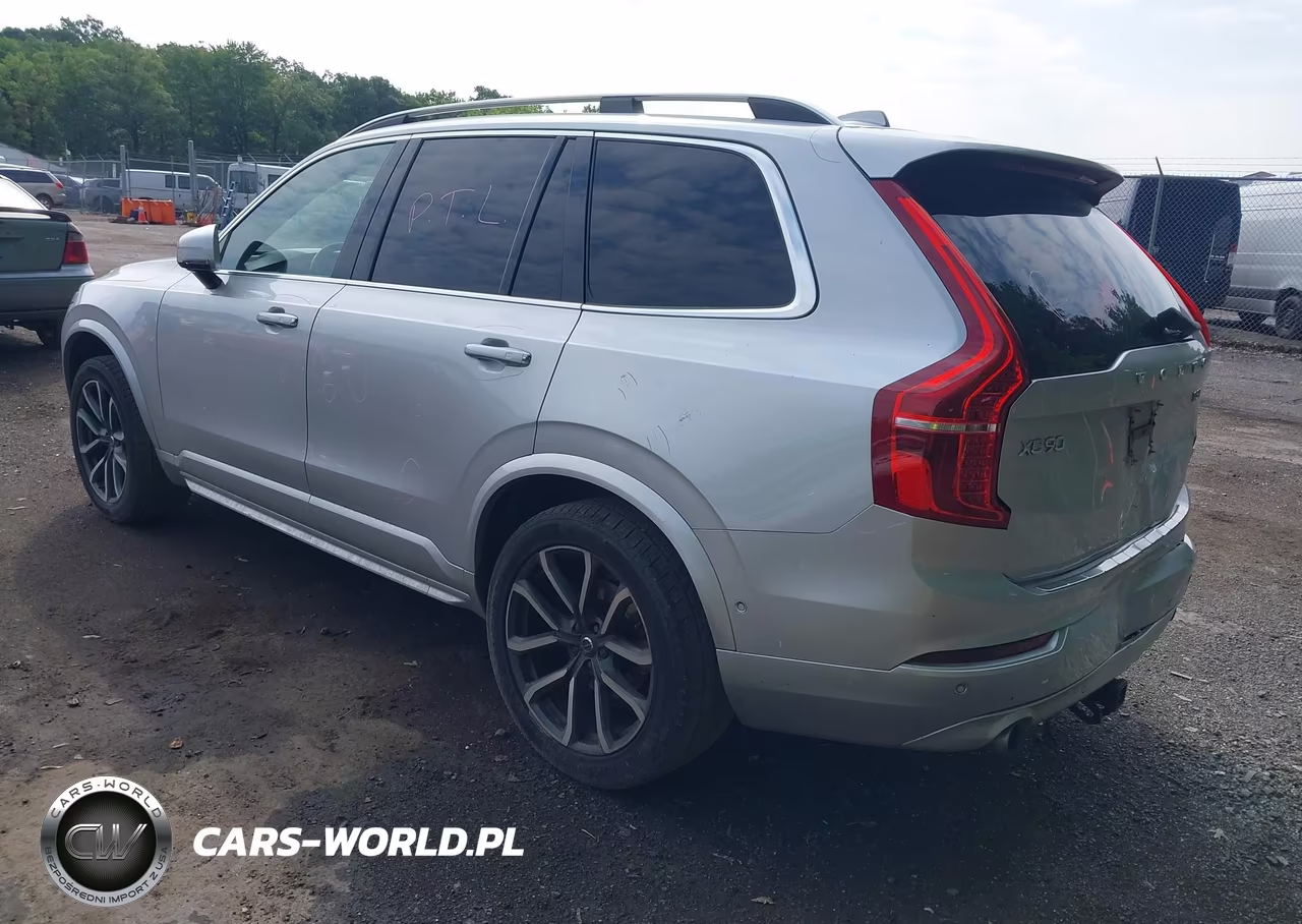 2018 Volvo Xc90 T5 Momentum VIN:YV4102PKXJ1336142 - 3