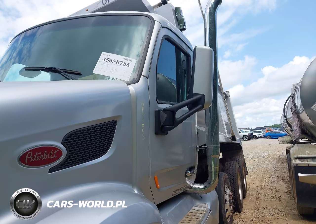 2016 Peterbilt 579 VIN:1XPBA48X3GD339867 - 2