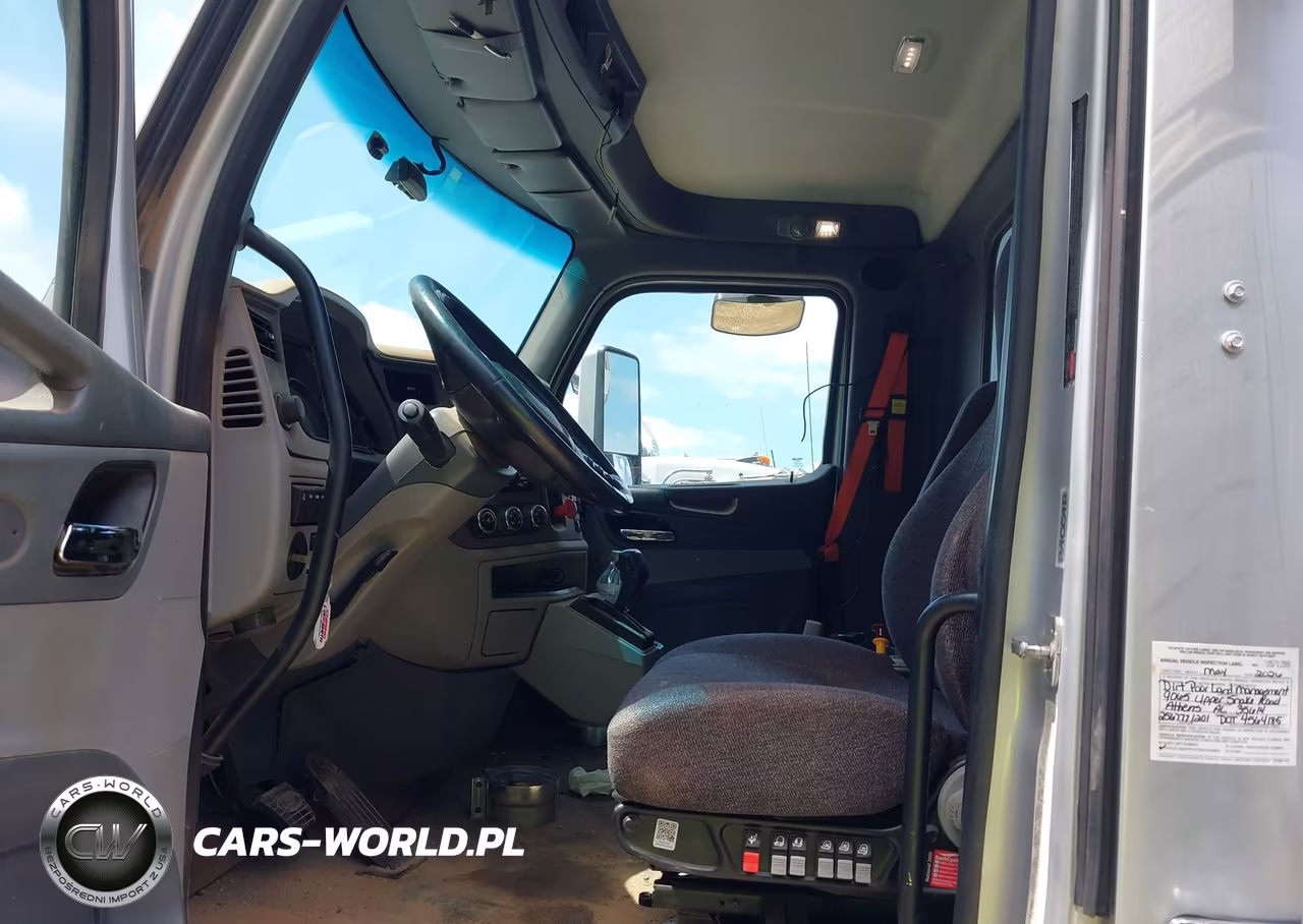 2016 Peterbilt 579 VIN:1XPBA48X3GD339867 - 5