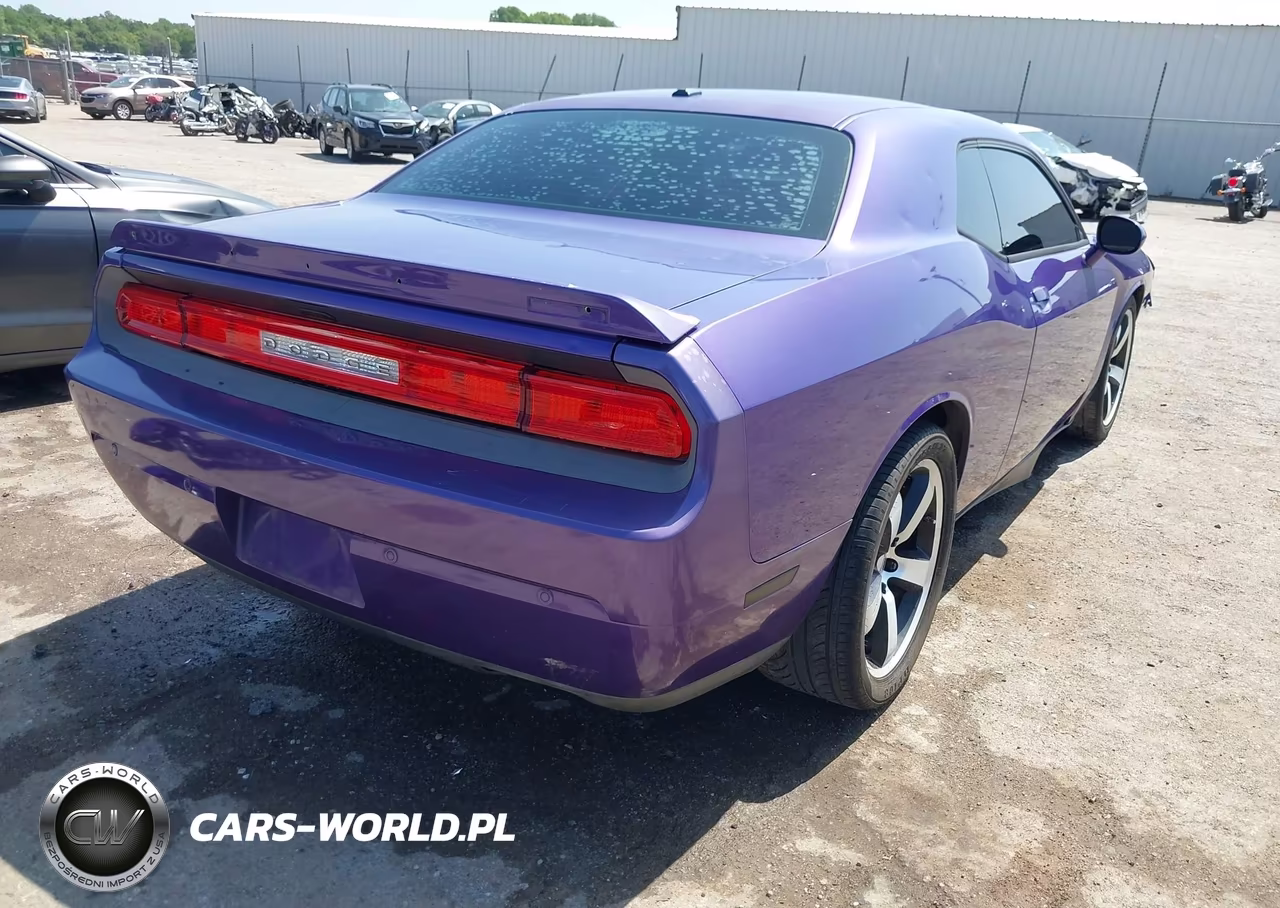 2013 Dodge Challenger Srt8 VIN:2C3CDYCJXDH672139 - 4