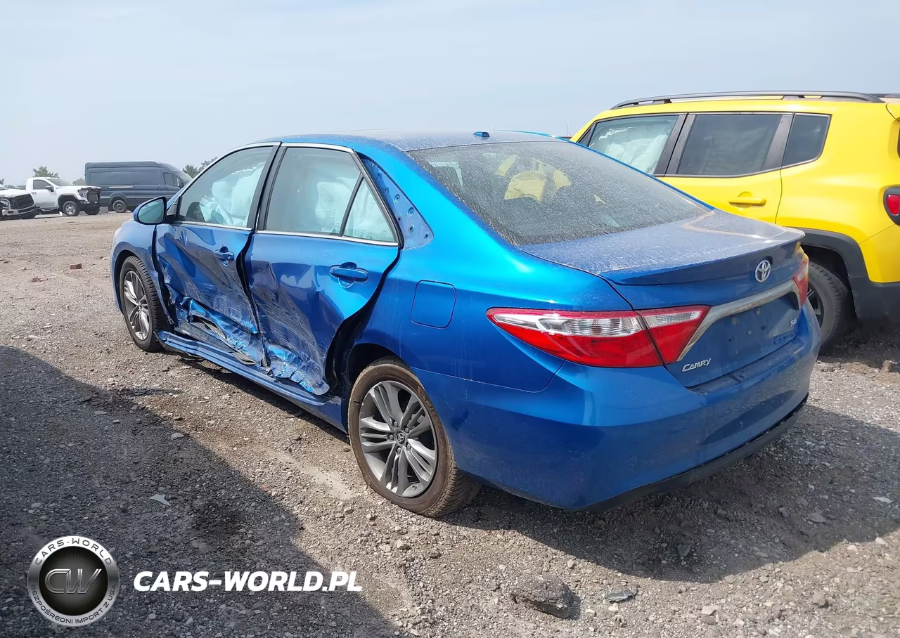 2017 Toyota Camry Se VIN:4T1BF1FK0HU729475 - 3