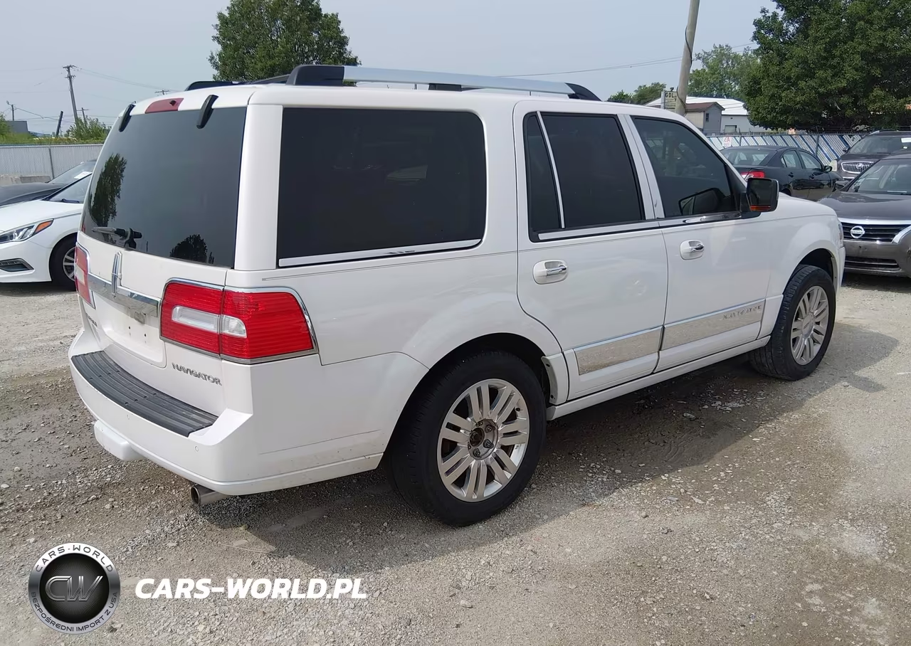 2011 Lincoln Navigator VIN:5LMJJ2J53BEJ05234 - 4