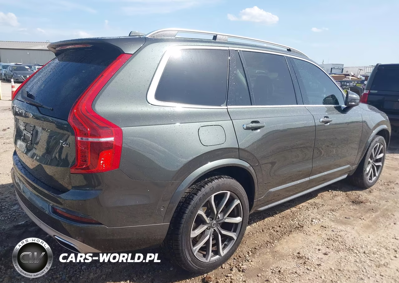 2018 Volvo Xc90 T6 Momentum VIN:YV4A22PK3J1361054 - 4