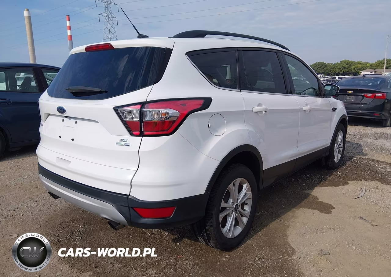 2018 Ford Escape Se VIN:1FMCU9GD3JUD08820 - 4