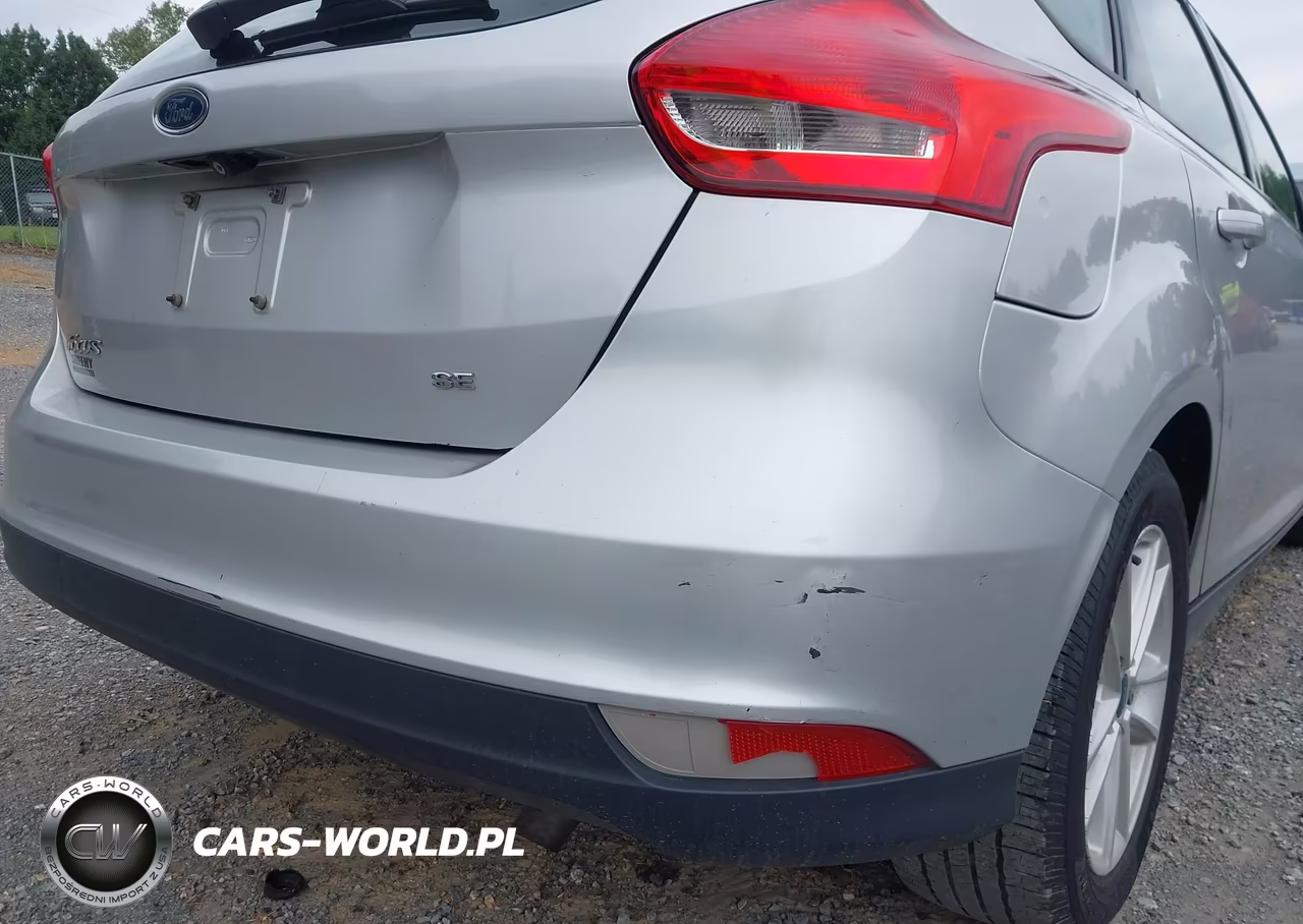 2015 Ford Focus Se VIN:1FADP3K24FL253123 - 14