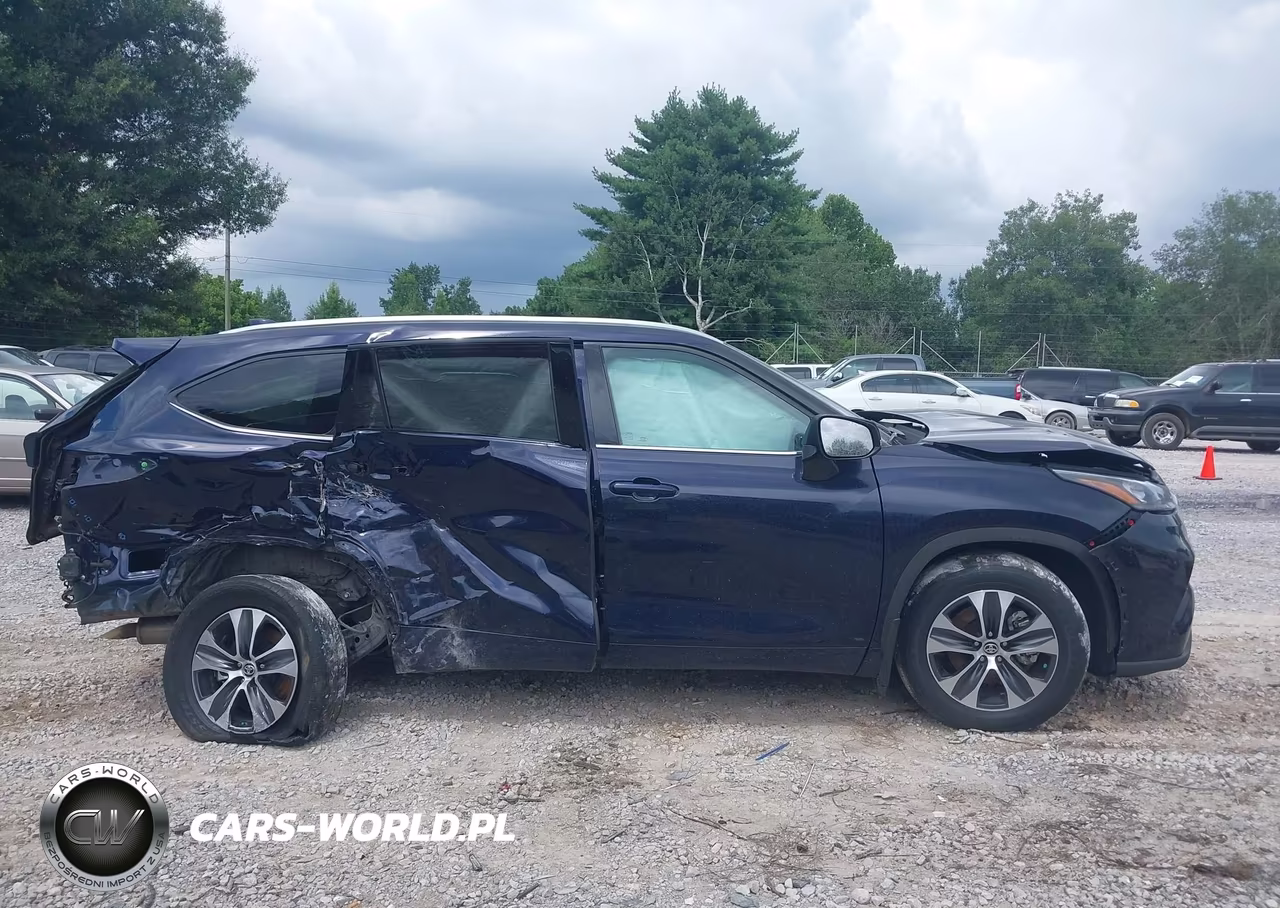 2020 Toyota Highlander Xle VIN:5TDGZRBH0LS513844 - 13