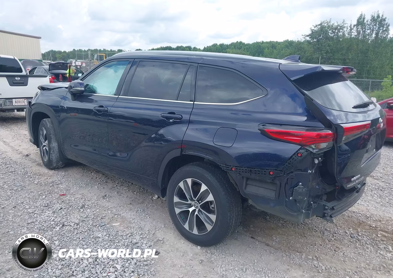 2020 Toyota Highlander Xle VIN:5TDGZRBH0LS513844 - 3