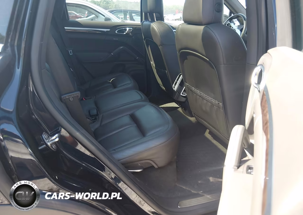 2016 Porsche Cayenne VIN:WP1AA2A22GKA11690 - 8