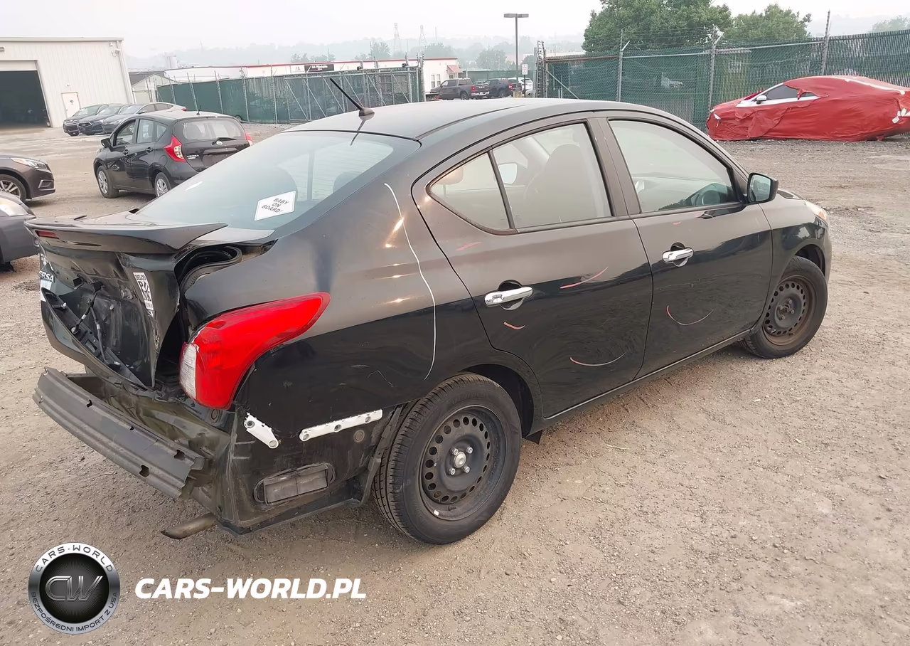 2018 Nissan Versa 1.6 Sv VIN:3N1CN7AP7JL843686 - 4