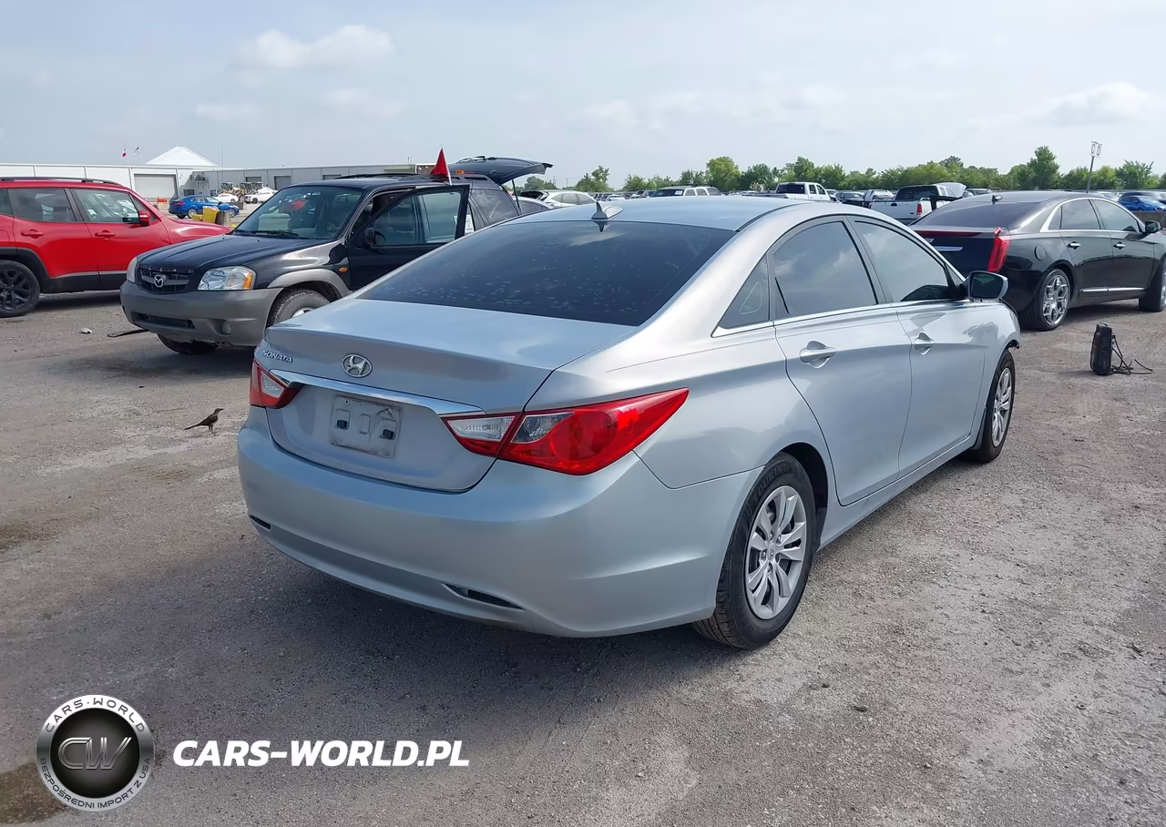 2012 Hyundai Sonata Gls VIN:5NPEB4AC9CH407659 - 4
