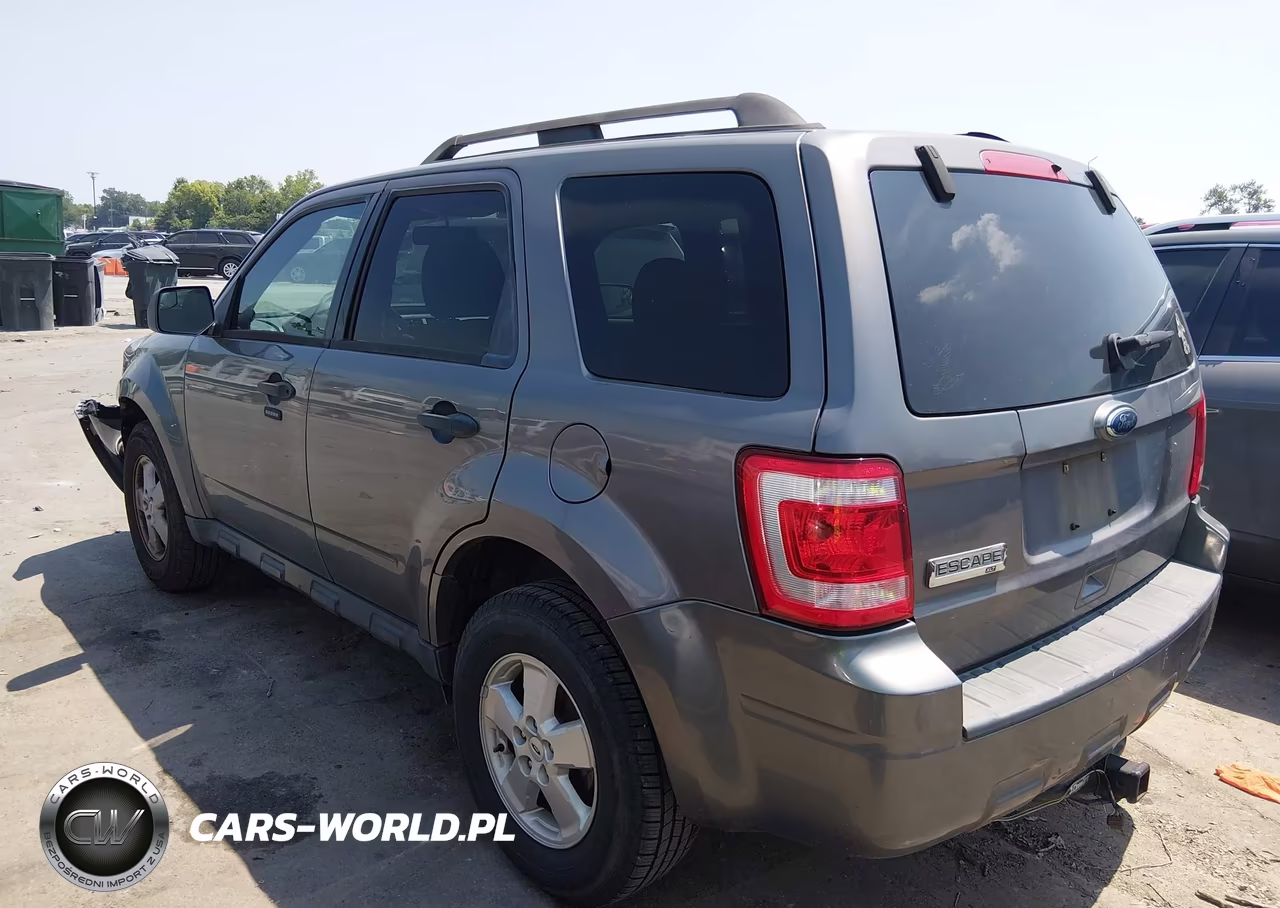 2010 Ford Escape Xlt VIN:1FMCU0D75AKC47508 - 3