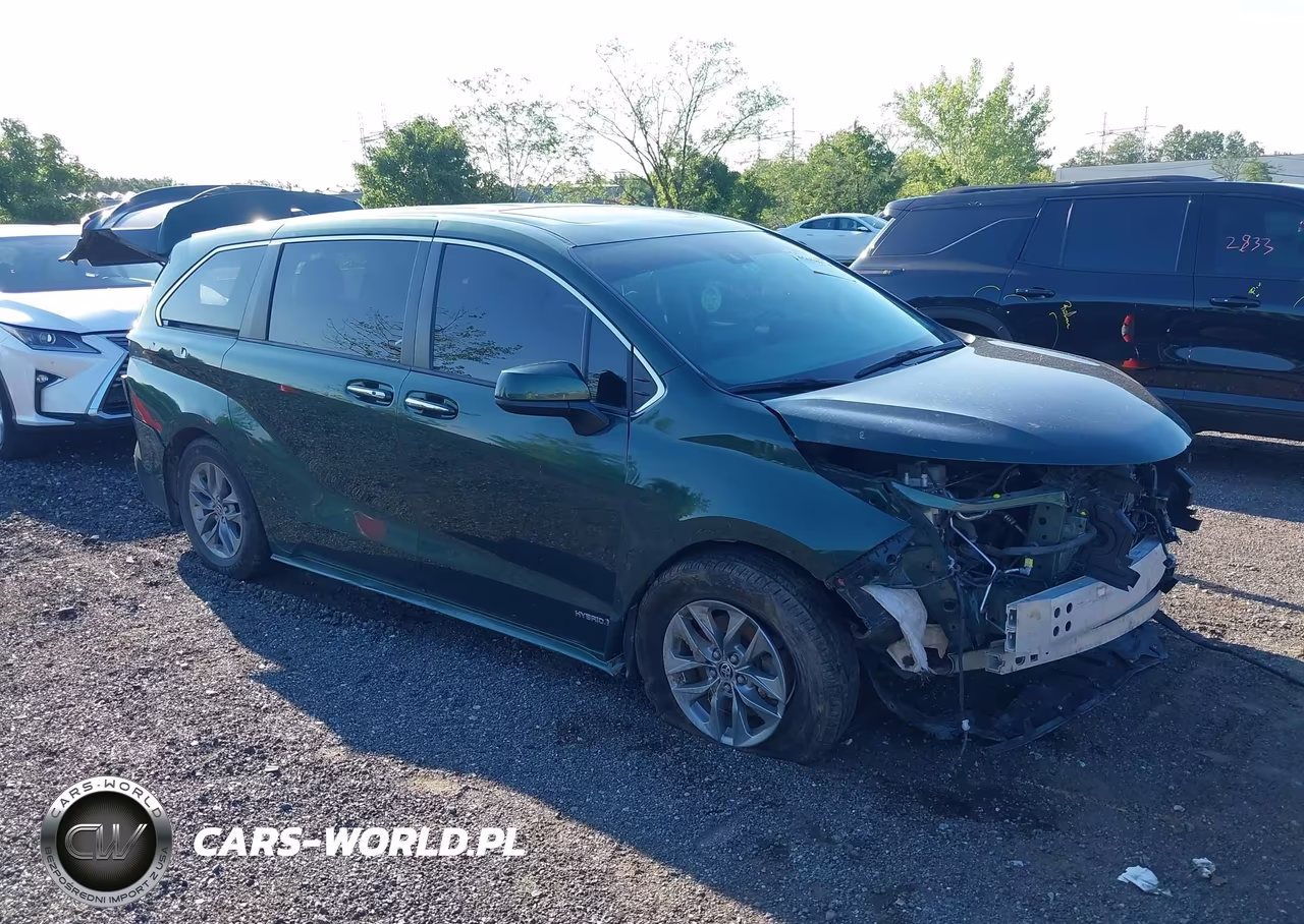 2021 Toyota Sienna Xle