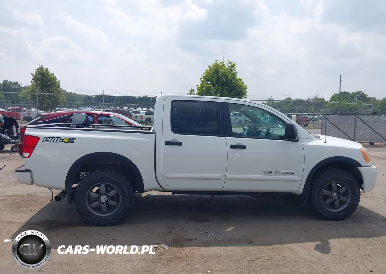 2013 Nissan Titan Pro-4X VIN:1N6BA0EC4DN304074 - 13