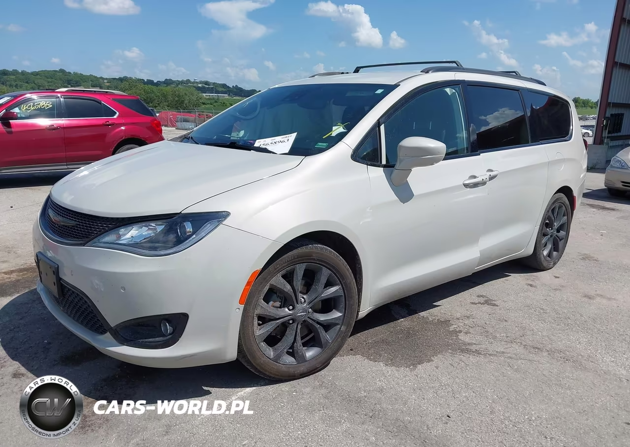 2019 Chrysler Pacifica Touring L Plus VIN:2C4RC1EG7KR733536 - 2