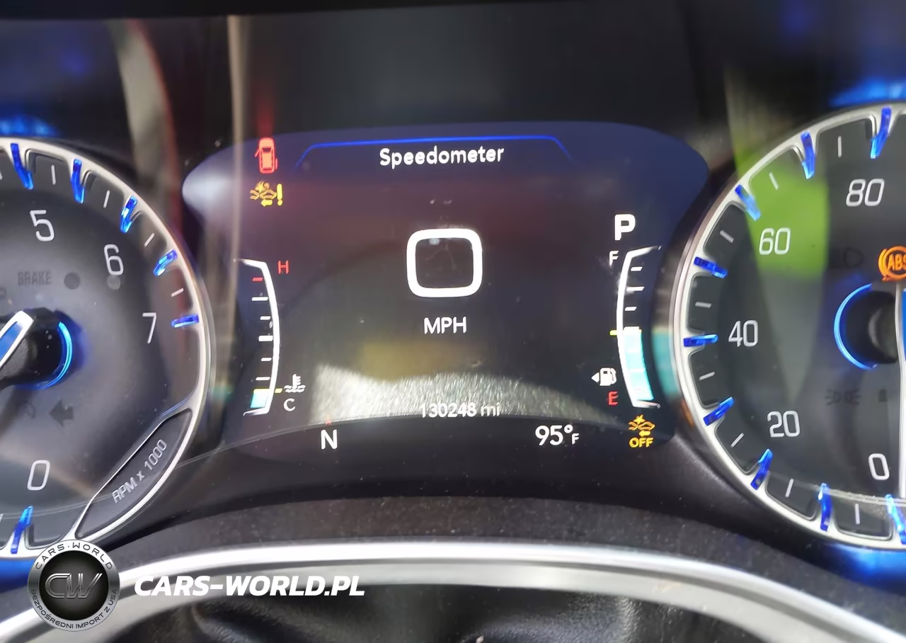 2019 Chrysler Pacifica Touring L Plus VIN:2C4RC1EG7KR733536 - 7