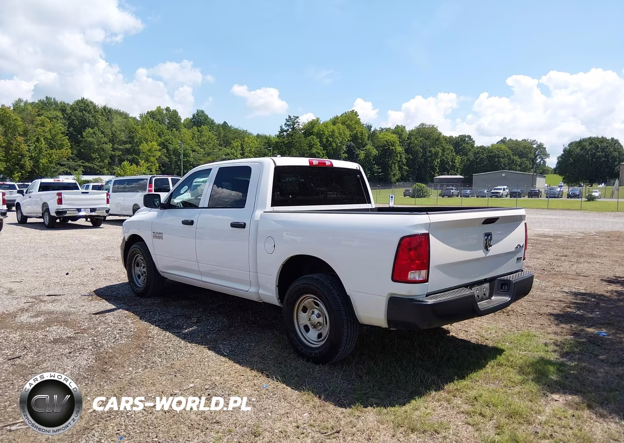 2018 Ram 1500 Tradesman 4X4 5'7 Box VIN:1C6RR7KG0JS319007 - 3