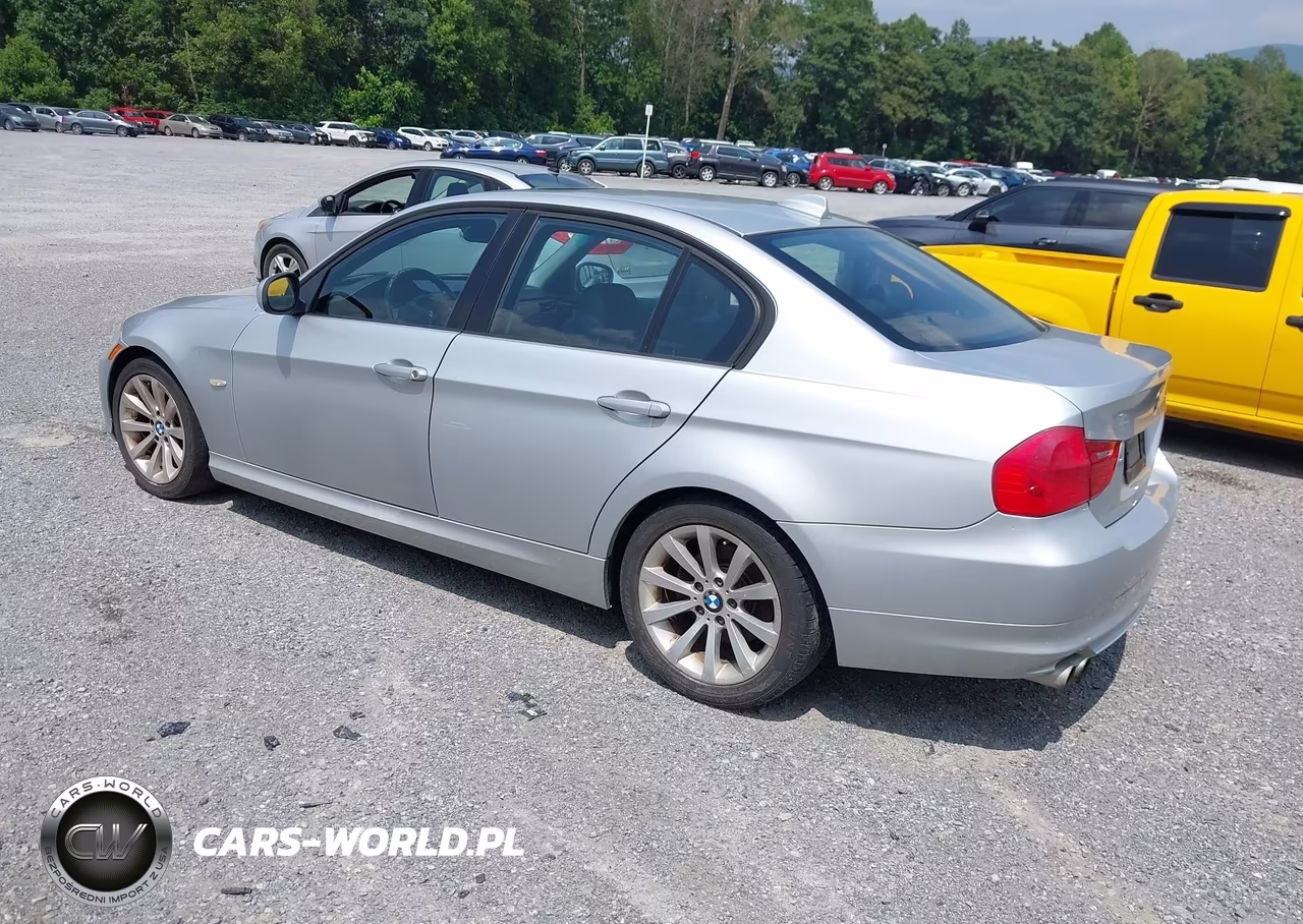 2011 BMW 328I VIN:WBAPH7C54BE460790 - 3