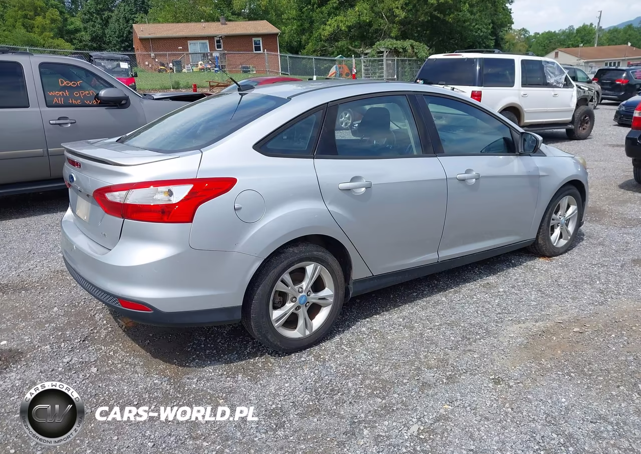 2012 Ford Focus Se VIN:1FAHP3F29CL232470 - 4
