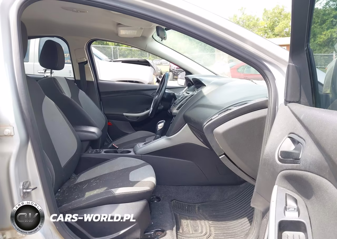 2012 Ford Focus Se VIN:1FAHP3F29CL232470 - 5