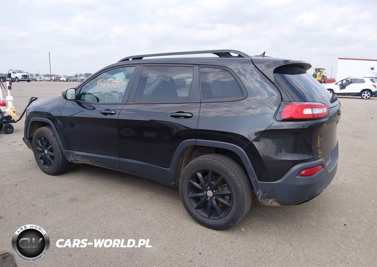 2014 Jeep Cherokee Altitude VIN:1C4PJMCS8EW290816 - 3