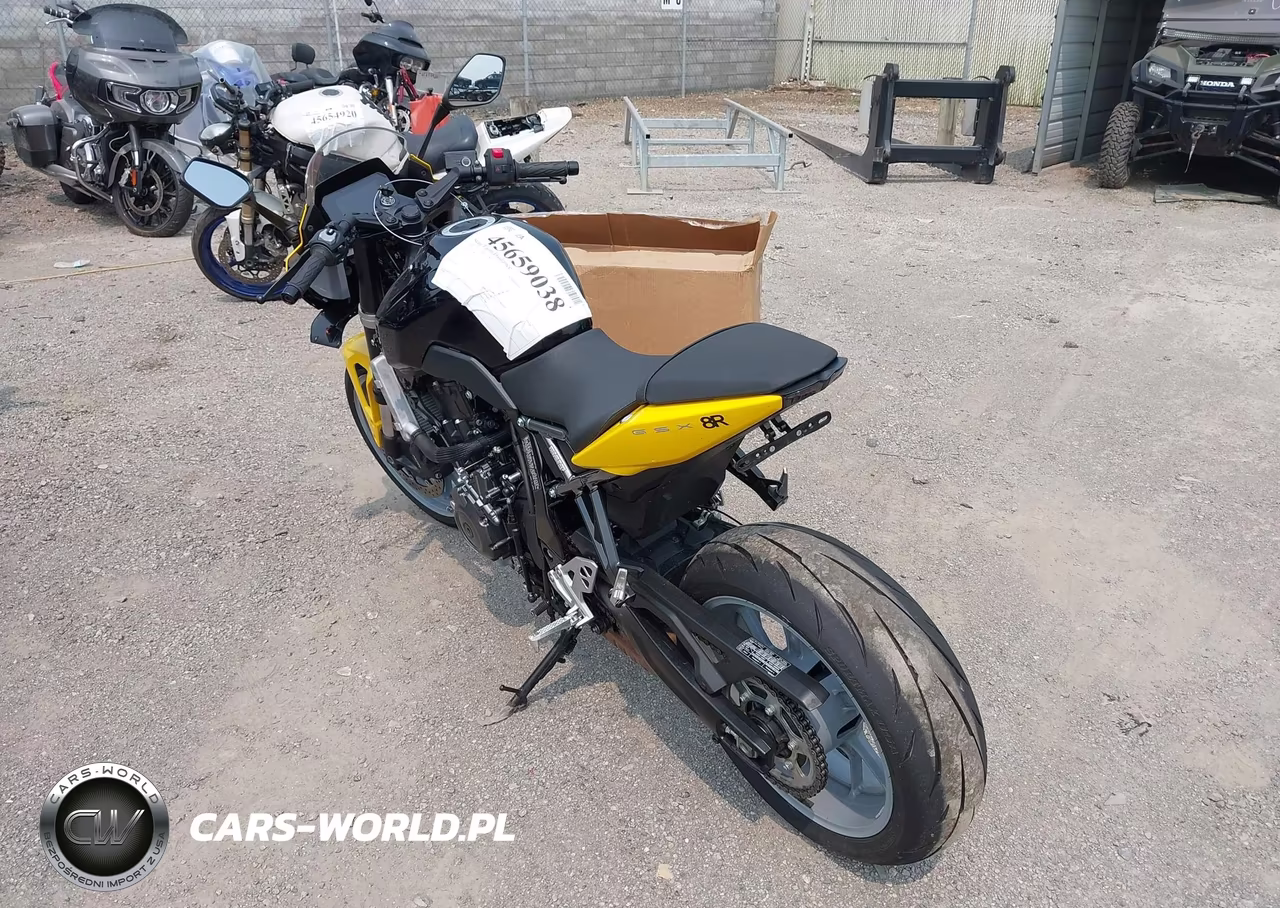 2024 Suzuki Gsx800 F VIN:JS1EM13B1R7101057 - 3