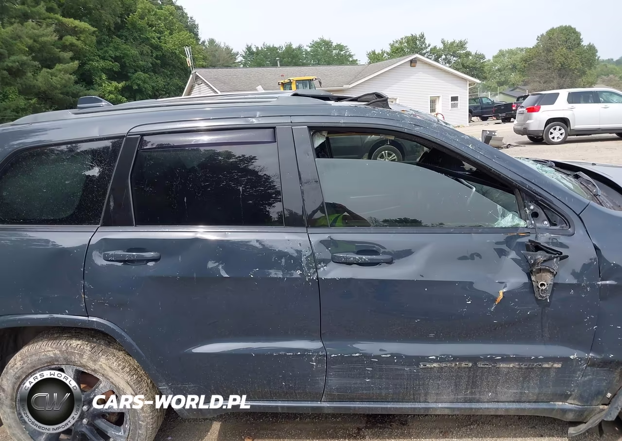 2018 Jeep Grand Cherokee Altitude 4X4 VIN:1C4RJFAG5JC273437 - 13