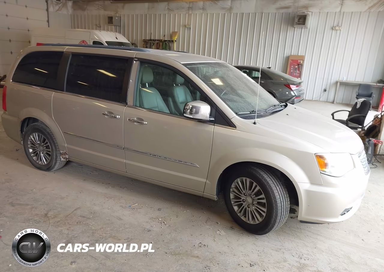 2013 Chrysler Town & Country Touring-L VIN:2C4RC1CG2DR510634 - 1