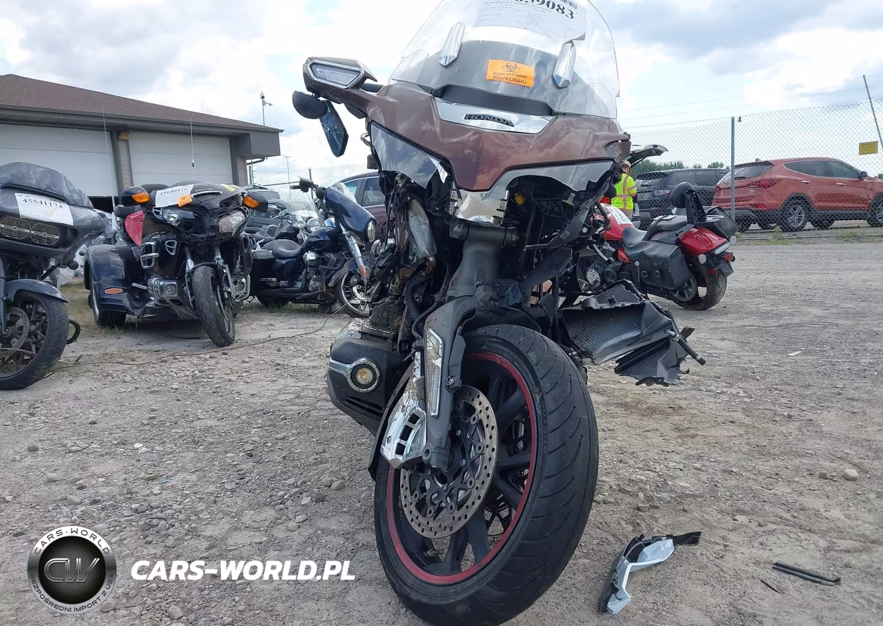 2018 Honda Gl1800 B VIN:JH2SC7919JK000130 - 5