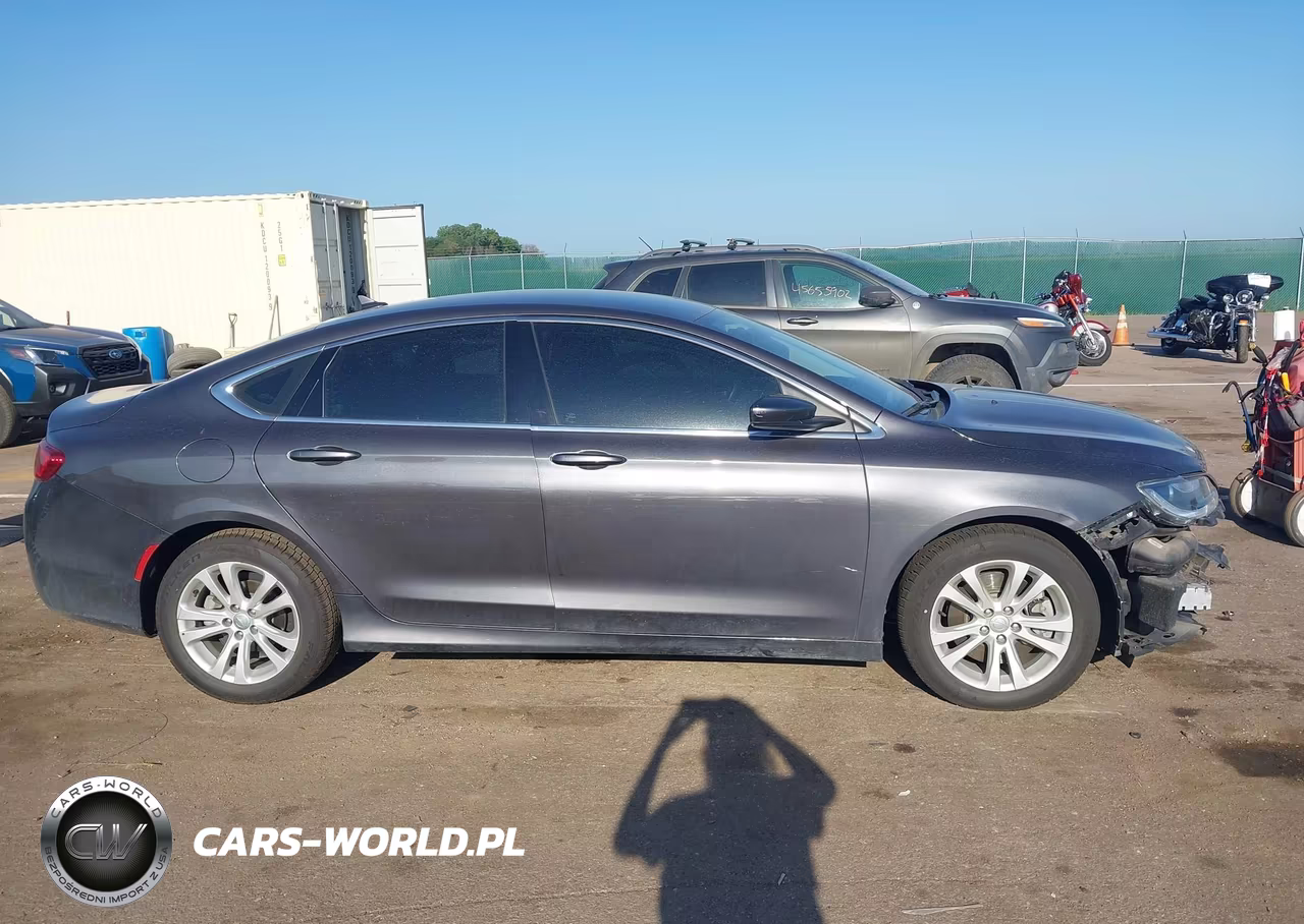 2016 Chrysler 200 Limited Platinum VIN:1C3CCCAG0GN106712 - 14